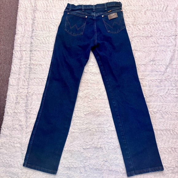 Vintage Wrangler Men’s Dark Wash Denim Jeans Size 32x34 – Classic Straight fit - Picture 2 of 6